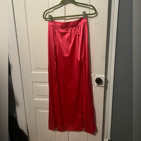 Finesse Pink Two Piece Set - Picture 3 of 5